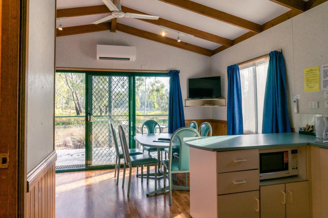 Victoria Lake Holiday Park Shepparton Buitenkant foto