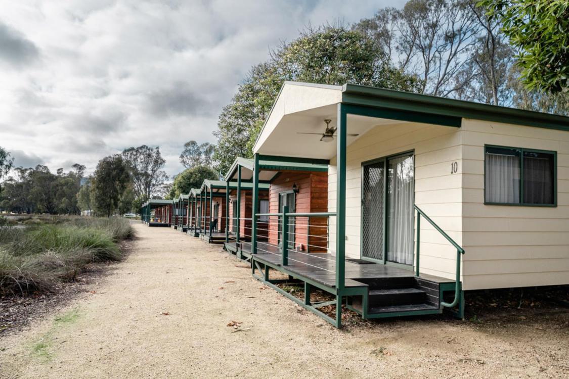 Victoria Lake Holiday Park Shepparton Buitenkant foto