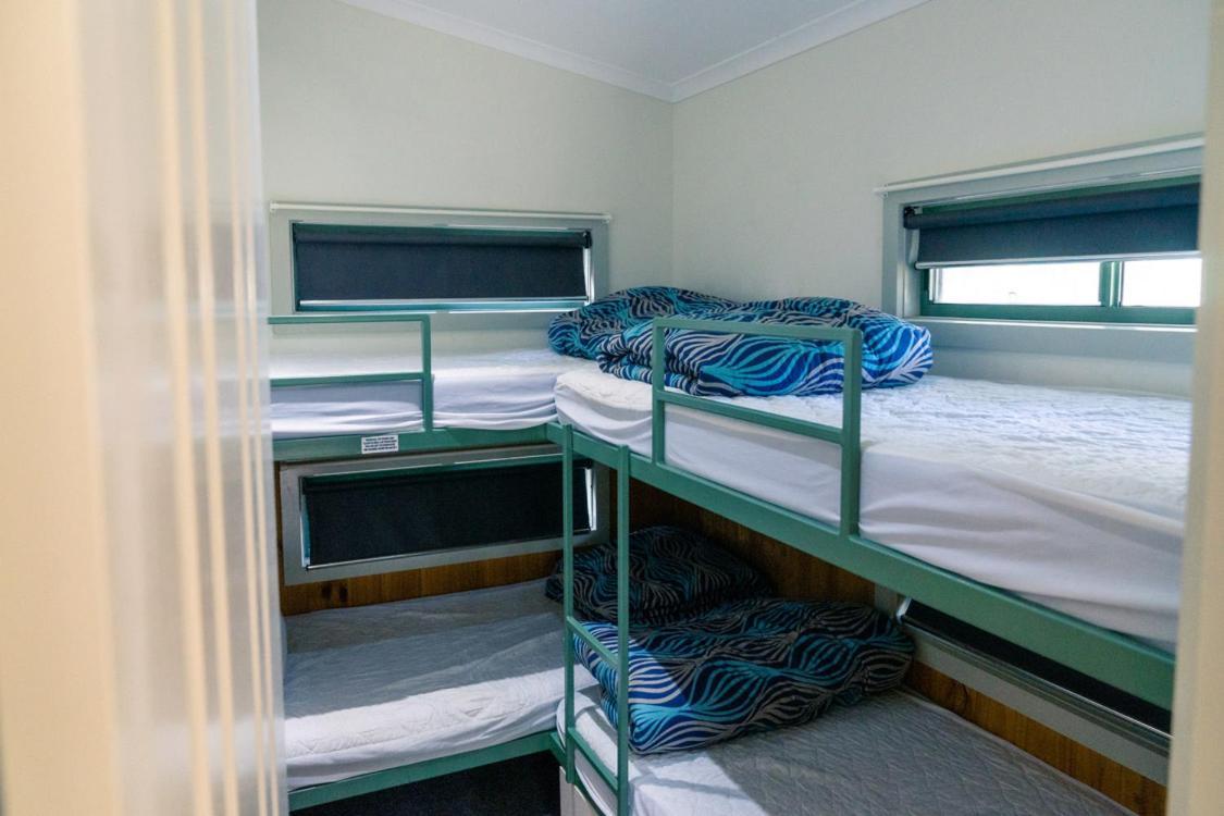 Victoria Lake Holiday Park Shepparton Buitenkant foto